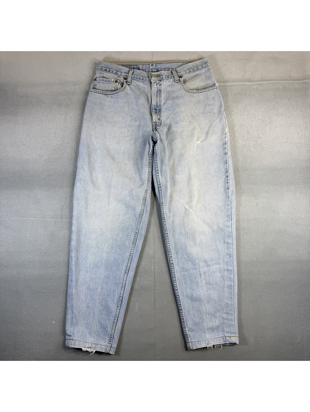 Vintage 90s Levis 560 Jeans Men's 34x30* Blue Loose Fit Tapered Light Wash